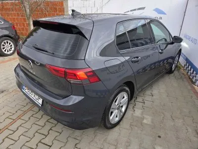 Volkswagen Golf 8 2021 1.0 TSI Life | Autorazna