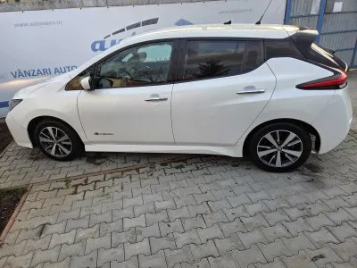 Nissan Leaf Tekna 40kWh 2018 | 150 CP Electric | Full | Cameră 360° | Autorazna