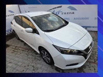 Nissan Leaf Tekna 40kWh 2018 | 150 CP Electric | Full | Cameră 360° | Autorazna