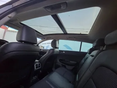 KIA Sportage Vision 2020 | 1.6 CRDi 136 CP Automată 7DCT | Trapă Panoramică | Scaune Încălzite Față/Spate | TVA Deductibil | Leasing Auto